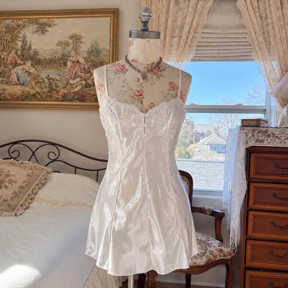 White bridal Lace Slip 90s Alexandra Nicole white mini slip dress size medium